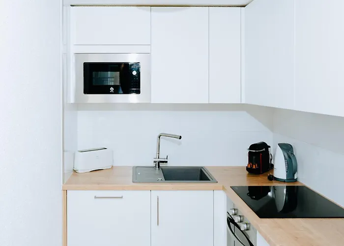 1bdr Sunny Terrace Lägenhet