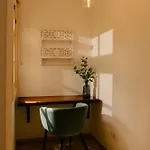 1bdr Sunny Terrace 圣米格尔德阿沃纳
