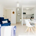 1bdr Sunny Terrace 圣米格尔德阿沃纳