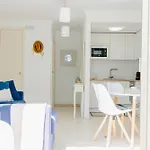 1bdr Sunny Terrace 圣米格尔德阿沃纳