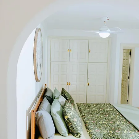 1bdr Sunny Terrace