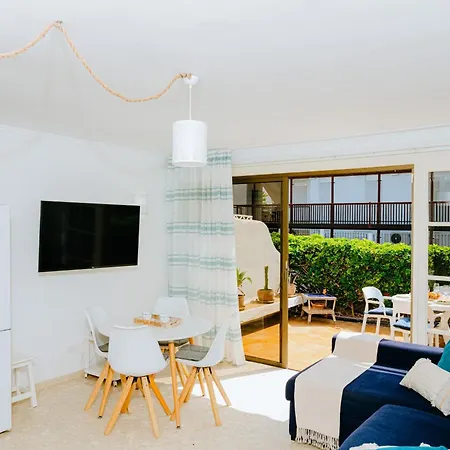 1bdr Sunny Terrace Apartament