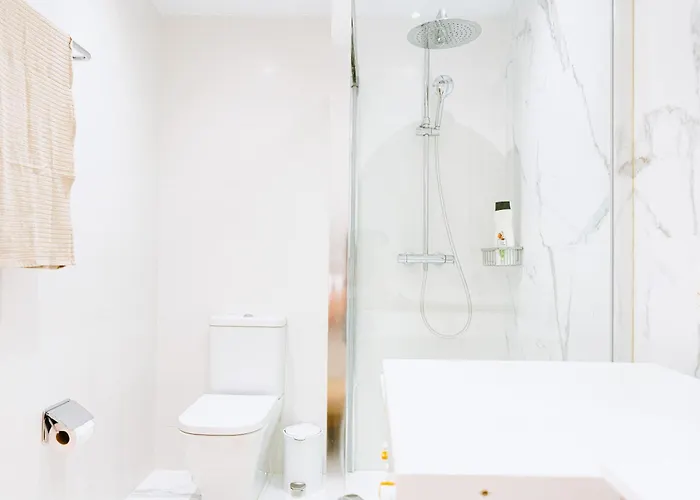 Apartament 1bdr Sunny Terrace